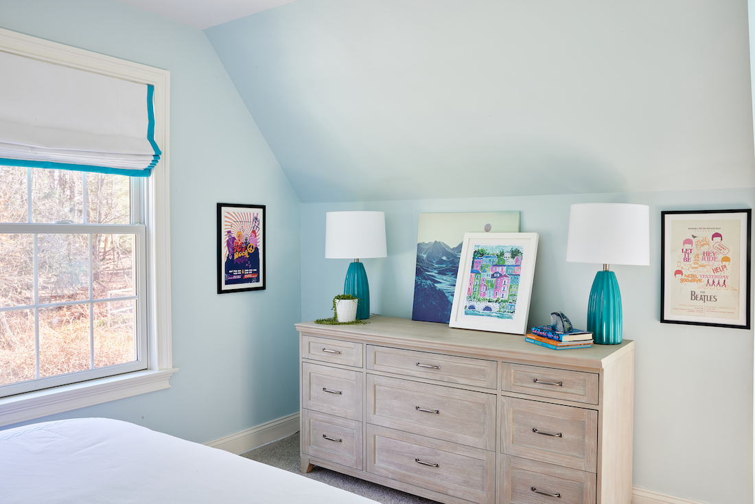 bedroom-design-grey-beige-dresser-design