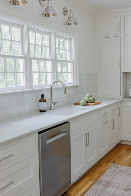 white-kitchen-design-rebecca-staub-staging-and-design